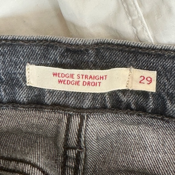Levi’s Black Wedgie Straight Jeans - Picture 3 of 3